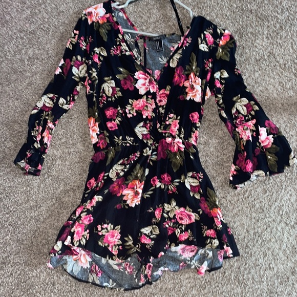Floral romper - Picture 2 of 4